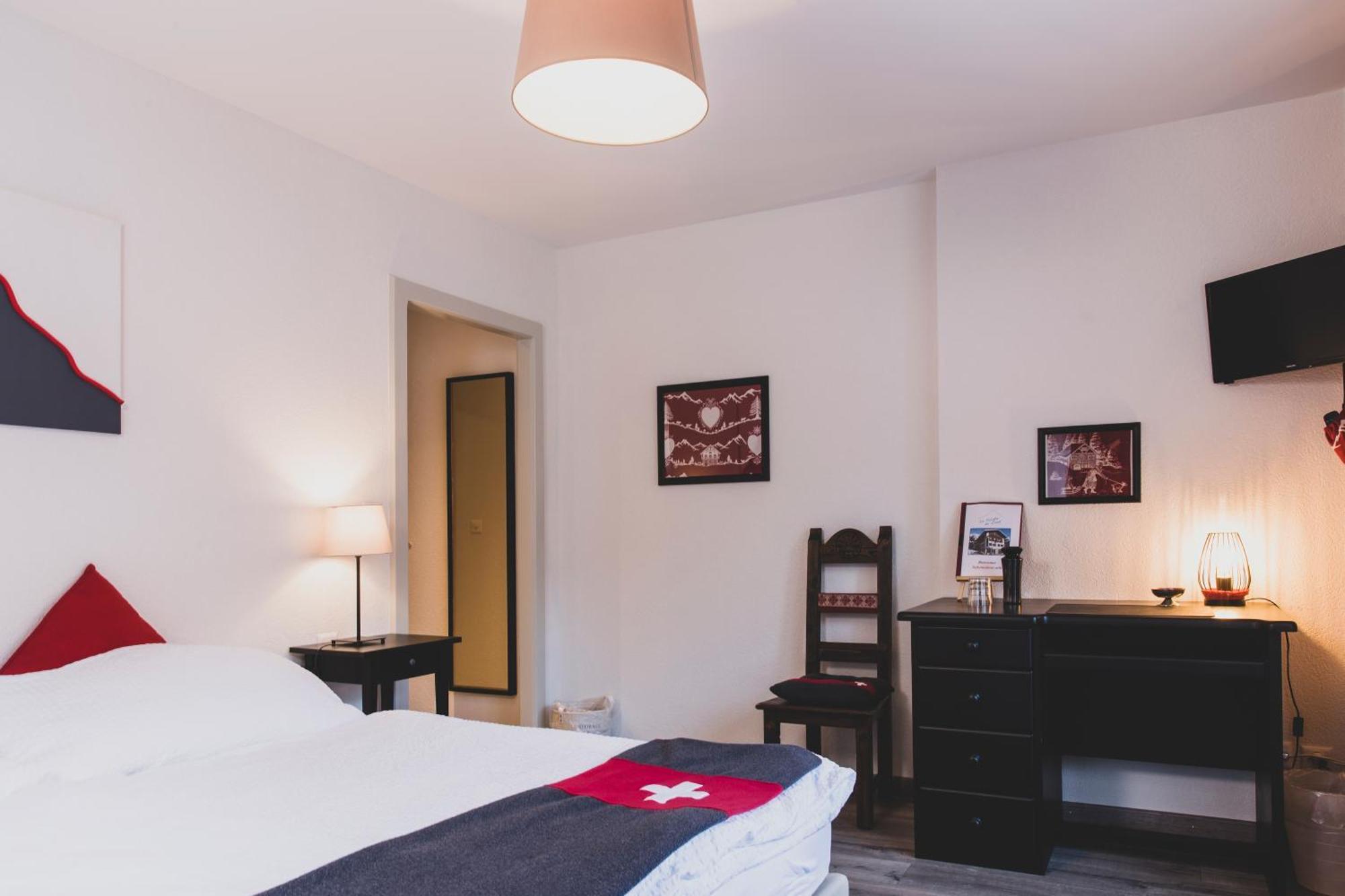 Pointe De Zinal Hotel Bagian luar foto